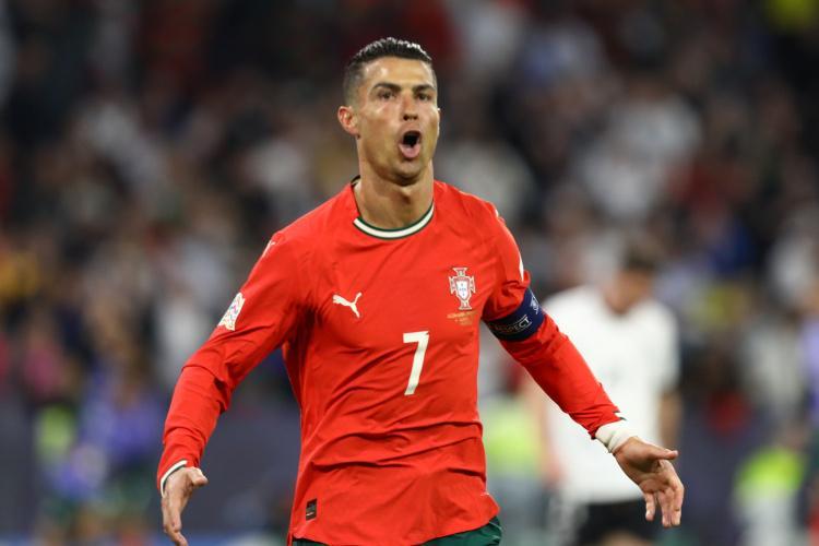 足球直播-停不下来！40岁C罗打进个人国家队第139球，也是生涯第941球