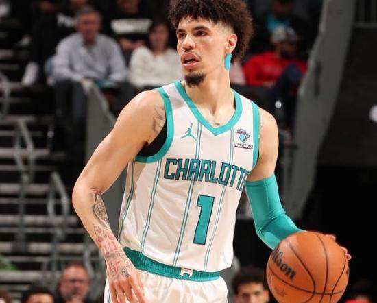 NBA直播-13个月内5伤脚踝 全明星触之可及鲍尔却再次折翼