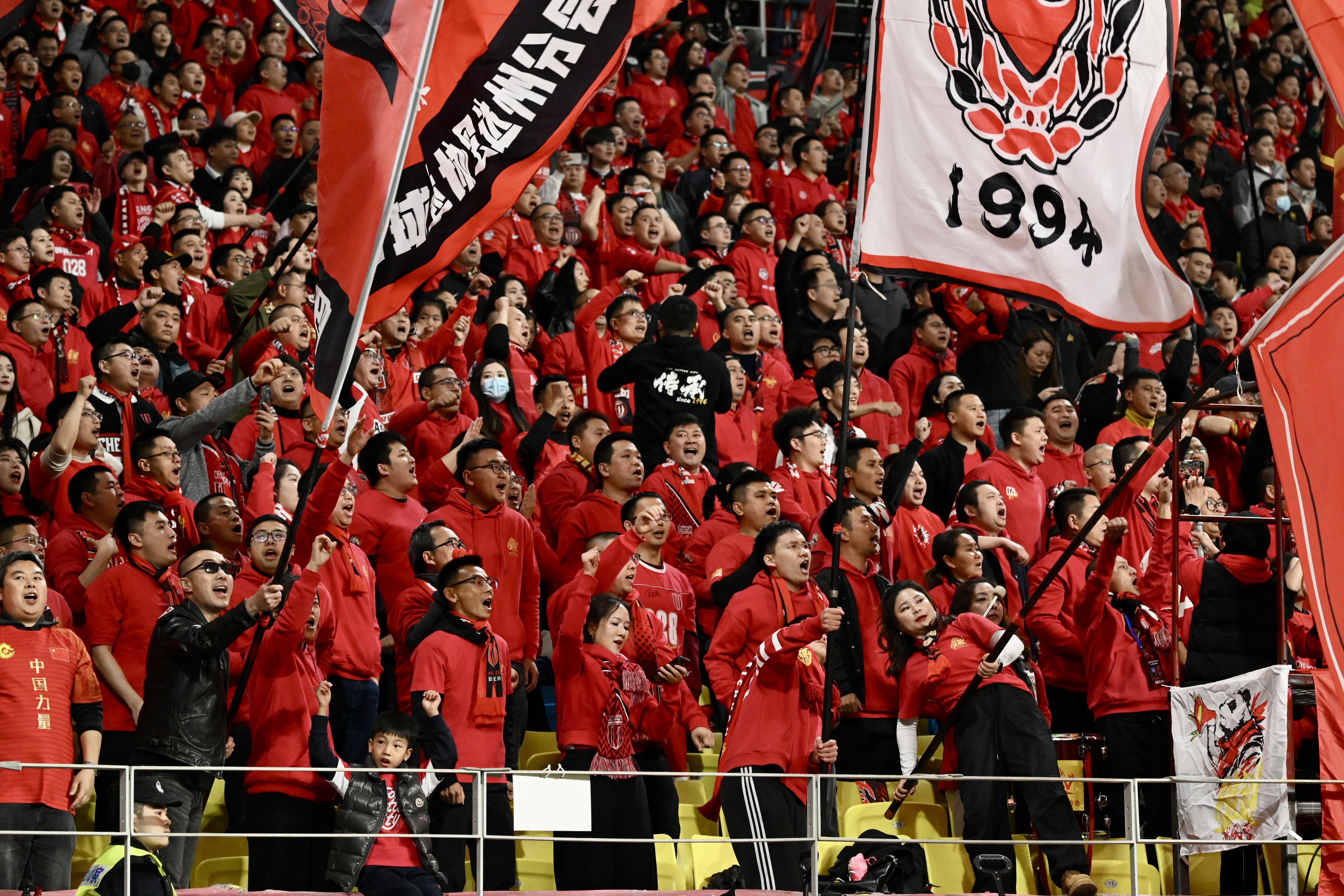 成都蓉城1比0力克海牛，拿下两连胜！罗慕洛角球直接破门技惊四座